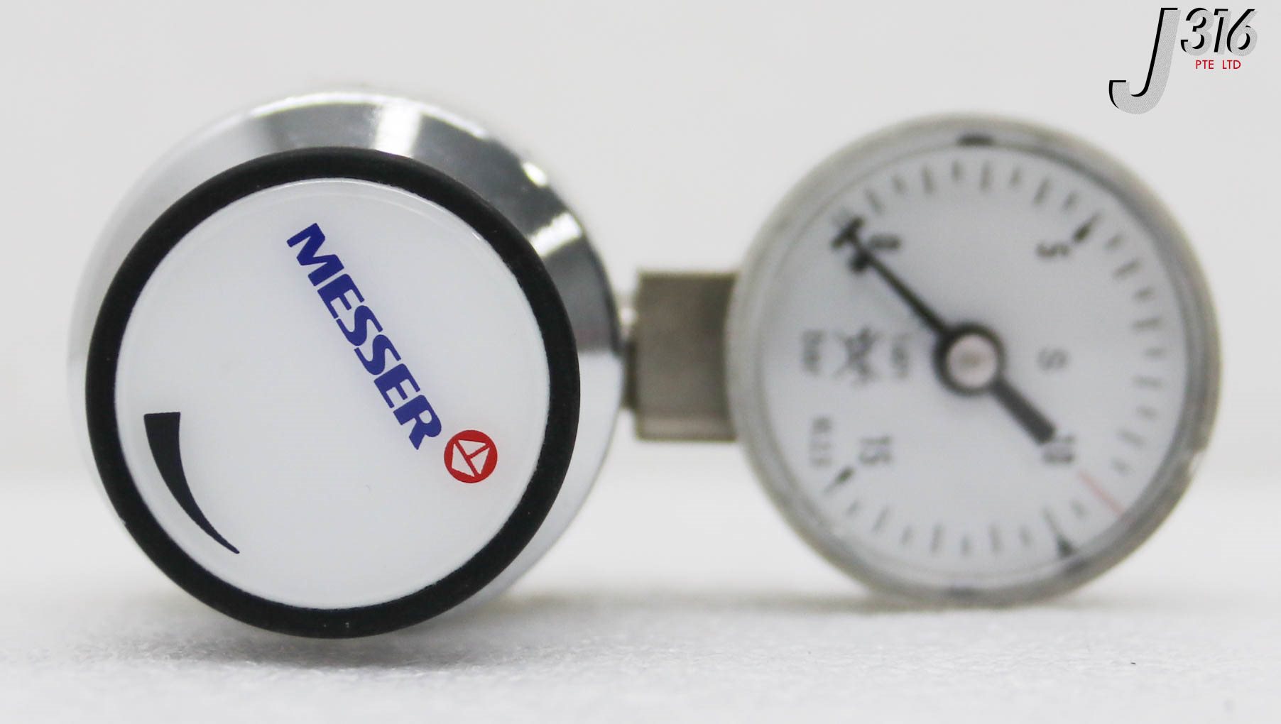 34288 MESSER REGULATOR CYLINDER 200BAR W/ GAUGE FE45Z | eBay